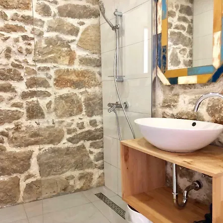 בית הארחה Mulberry Stone House By Pinch *